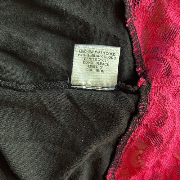 Josie by Natori - Black and Pink Essential Chamise - S - Picture 5 of 5